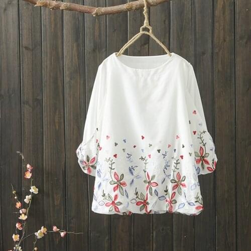 Loose Embroidery Cotton Womem Blouse Summer New 2021 O-Neck Half Sleeved Casual All Match Vintage Female Pulls Tops