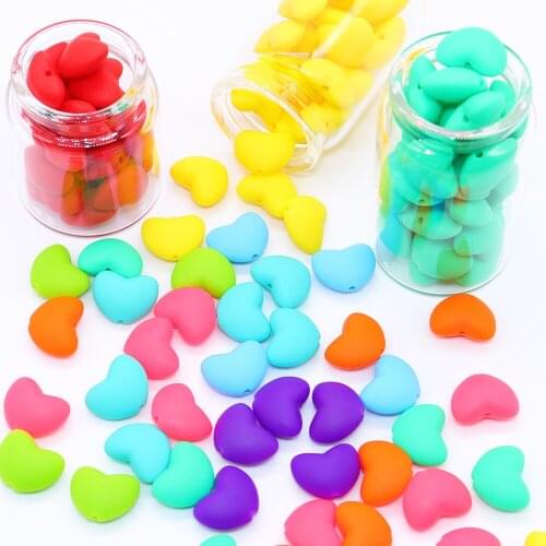 Colorful Heart Shape Beads For Baby Infant Chew Toys DIY Teether Teething Chain For Baby Silicone Loose Beads Accessories