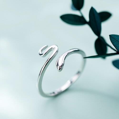 Personality Snake Finger Ring For Women Vintage Boho Punk Adjustable Simple Rings Girls Party Engagement Wedding Jewelry Gift