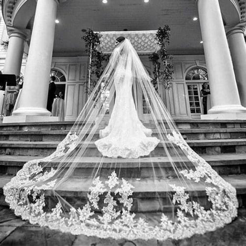 Custom Made Two Layers Bridal Veil With Comb Lace Appliques Edge 3 Meters Wedding Veils Tulle Country Bridal Accessories
