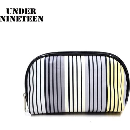 Under Nineteen 2017 New Women PVC Travel Makeup Organizer Cosmetic Bag Neceser Toiletry Storage Pouch Bag Gift Wholesale Custom