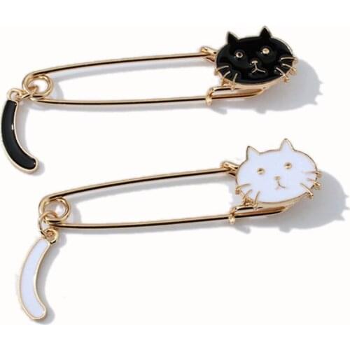 Japanese Enamel Cute Kitten Wagging Tail Cartoon Brooch Animal Safey Pin Badge Jewelry Accessory