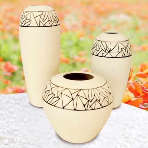 Supply Jingdezhen Ceramic vase features crafts housewarming gift ornaments simple three-piece 8291