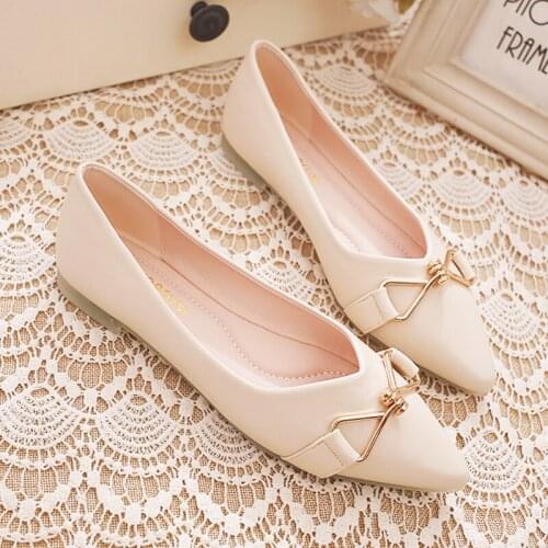 2020 fall new pointed shallow mouth peas shoes Korean style trendy shoes net red fashion casual flat heel womens shoes