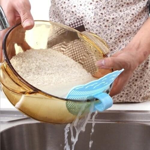 Home Kitchen Multifunction Clip-on Plastic Rice CerealsWashing Filter Devices Drain Stopper 3 Colors