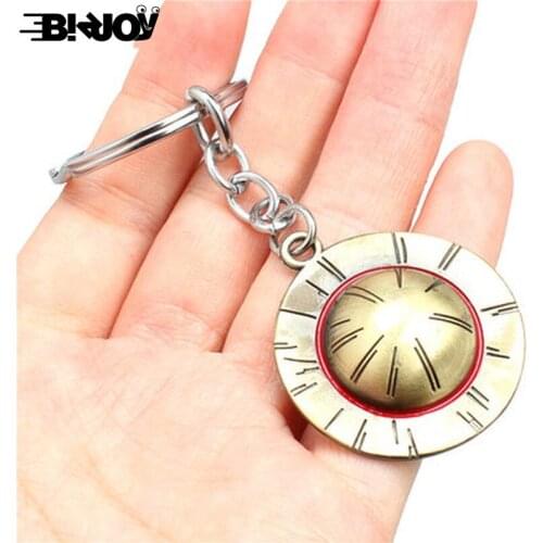 Pirate Luffy Straw Hat Metal Keychain Qiao Ba Trafalgaro Zorona Beauty Pendant Creative Gift
