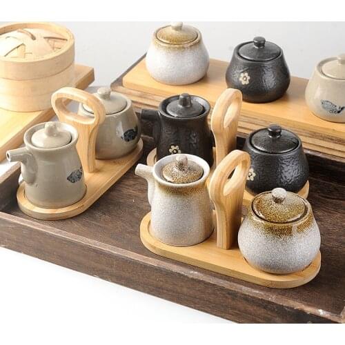 Creative Vintage Seasoning Pot Set Spice Jars Vinegar Bottle Household Kitchen Utensils Porcelain Mini Salt and Pepper Shakers