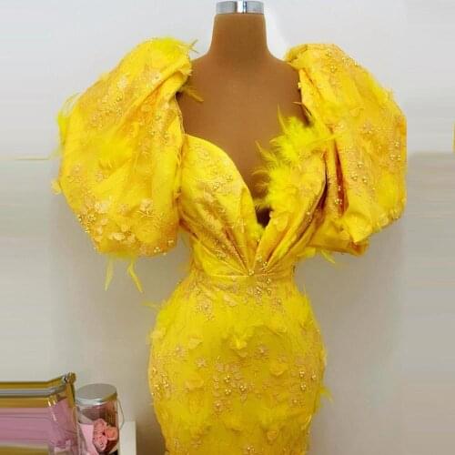 Pretty Gold Lace Feather Mermaid Evening Dresses V Neck Puff Cap Sleeves Floor Length Prom Dress Beading Women Pageant Gowns