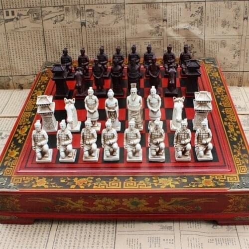 New Wood Chess Chinese Retro Terracotta Warriors Chess Wood Do Old Carving Resin Chessman Oversized Chess Piece Premium