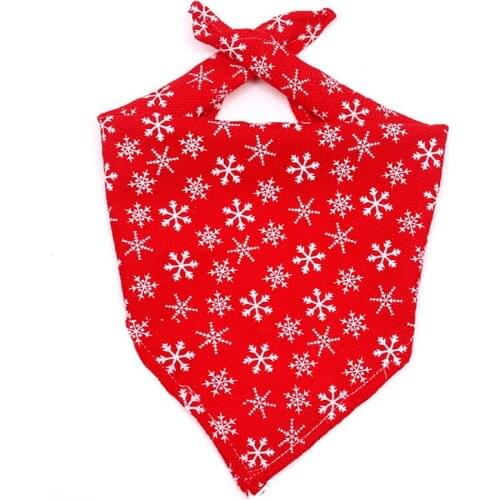 100PCS / LOT Pet Christmas Triangle Towel Plaid Snowflake Pet Cotton Drool Towel Cat Dog Grooming Accessories