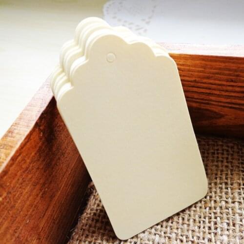 50pcs Cream Paper Gift Tag Party Wedding Message Gift Hang Tag Christmas Paper Cards Label with Hemp String Garment Tags 4x7cm