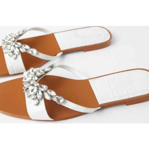 SOUTHLAND Summer new flat Acrylic Diamond decoration Flat heel slippers Beach shoes sandals Womens shoes
