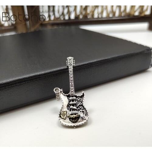 New real S925 sterling silver punk style guitar pendant for men and women personalized hip-hop fashion couple pendant