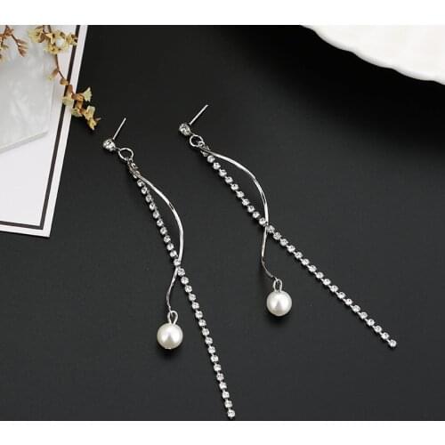 Fashion Ins Alloy Long Round Pearl Tassel Pendant Earrings For Women Korean Pop Simple Metal Stud Accessories Wholesale