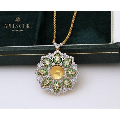 925 Silver Topaz CZ Flower Pendant Renaissance 18K Gold Tone Emerald Accent Wedding Statement Necklace Fine Jewelry C11N3S25277