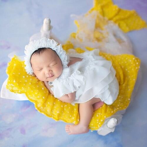 Newborn Photography Props for Baby Lace Bodysuit Outfits Bonnet Pillow 4pcs Fotografia Accessories Studio Shoot Photo Props