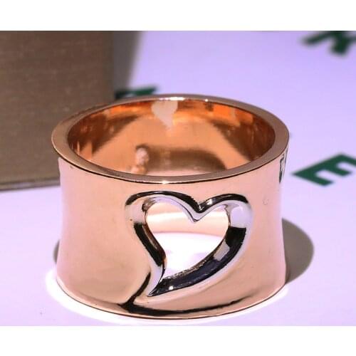 2019 Charms Rose Gold Hollow Out Love Heart Finger Ring Fashion Handmade Wide Ring For Women Banquet Fine Jewelry