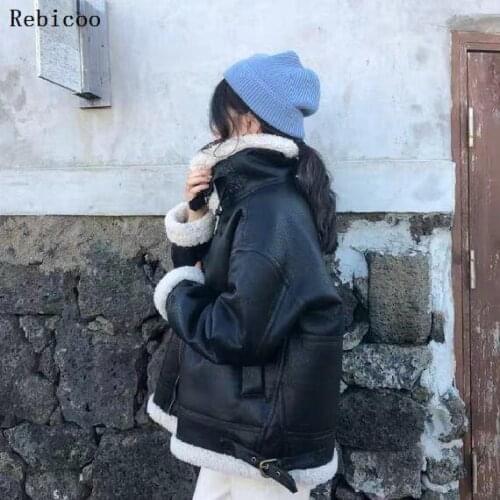 Lining With Faux Lambswool Women Pu Coat Chic Locomotive Windproof Female Jacket Motorcycle Jacket Leather Fleece Women Coat