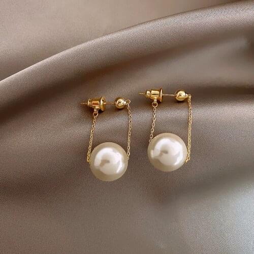 Simple Elegant Small Pearl Pendant Earrings For Woman New Fashion Jewelry Party Ladies' Unusual Dangle Earrings Accessories
