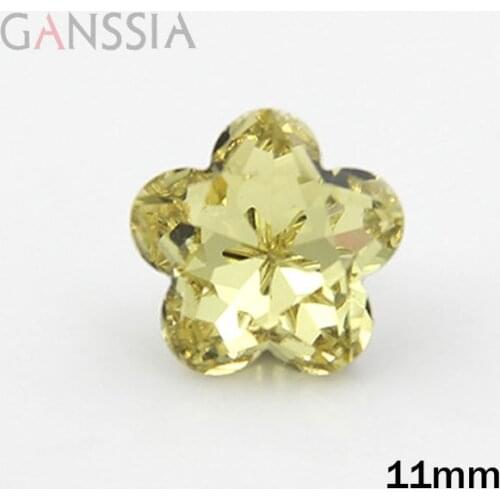 10pcs/lot Size:11mm Beautiful Yellow imitation gemstone flower Sewing buttons for shirt Crystal buttons for garments(SS-122-3)