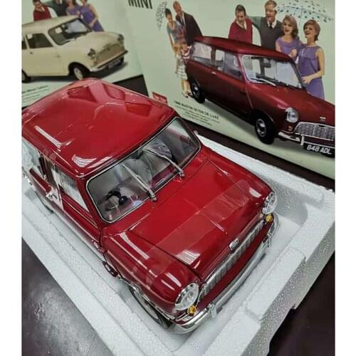 Diecast 1:12 Scale Mini Morris Comedy Bean Alloy Car Model of The Same Type Collection Souvenir Ornaments Display