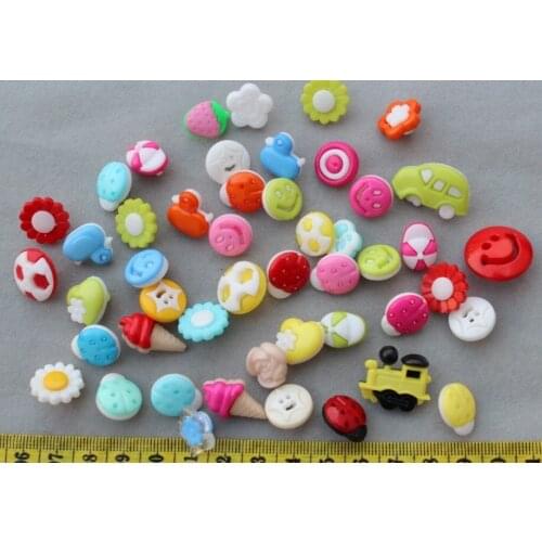 Set of 500pcs - Plastic Cartoon Animals Novelty Shank Children Candy Buttons variety styles 14mm-25mm LK0040