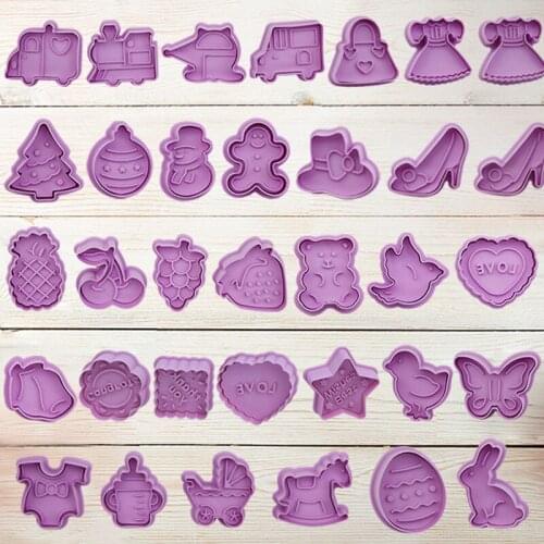 4pcs Biscuit 3D Plastic Push-type Christmas Parent-child DIY Fondant Pottery Mold Cookies Cutter Cake Decorating Tools