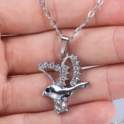 New Peace Dove Necklace Simple Rhinestone Zircon Animal Bird Necklace Pendant Charm Women Fashion Jewelry Gift