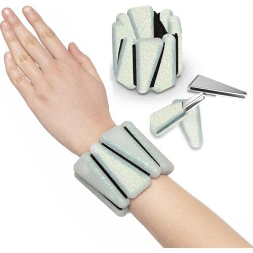 Yoga Fitness Training Velcro Silicone Weight Bearing Bracelet Pair 2 Pounds Triangle Wrist Power Dumbbell Shape Running Swimming