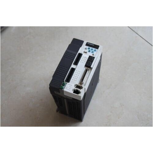 MDDDT5540053 SERVO DRIVER , used in good condition . 80% appearance new , good working , free shipping