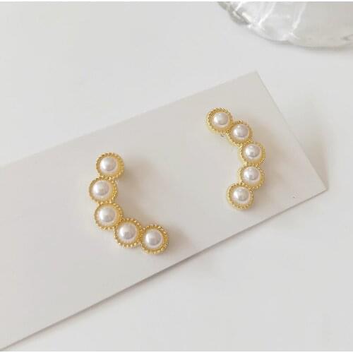 Sweet Girl Earrings Fashion New Temperament Earrings Temperament Net Red Simple And Small Womens Pearl Earrings Small Earrings