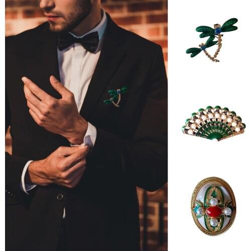 Brooch in Gragonfly Round Fan Shaped with Vintage Style Jewelry Brooch Pin Gift for Girlfriend Suit for Office LXH