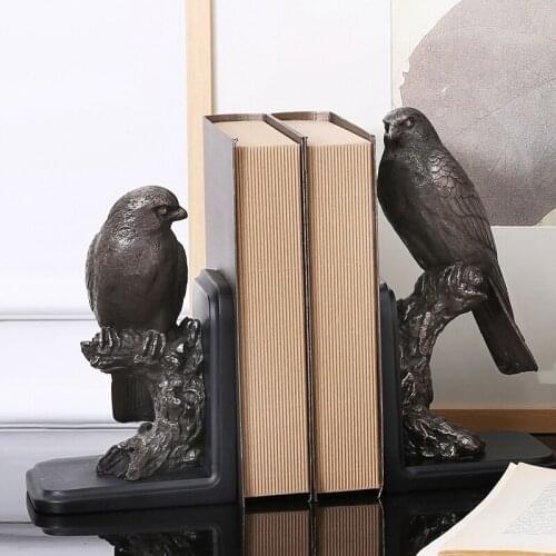 The European style of the ancient bird model bookends study bookcase soft decoration Home Furnishing accessories