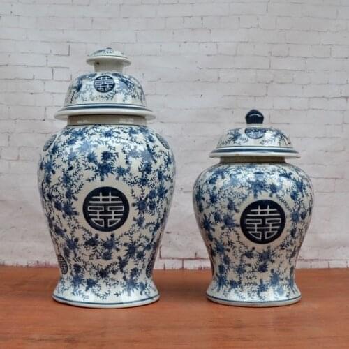 Chinese jingdezhen ceramic temple jar Antique Porcelain blue and white porcelain ginger jars