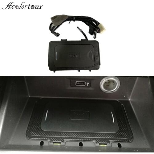 Car wireless charger phone stand for Volkswagen T-ROC Teramont 2018 2019 center console cup holder for iphone se charge support