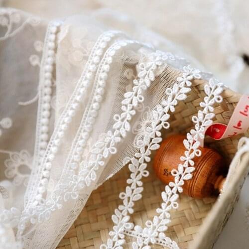 Hot 3 meters Floral Venise Lace Trim for Garment Curtain Decorcation High Quality Venice Lace Fabrics 0.7cm/1.3cm Width
