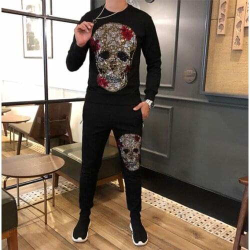 Autumn and winter fashion brand mens hot drilling skull round neck sweatershirt mens and womens casual tracksuit fashion you