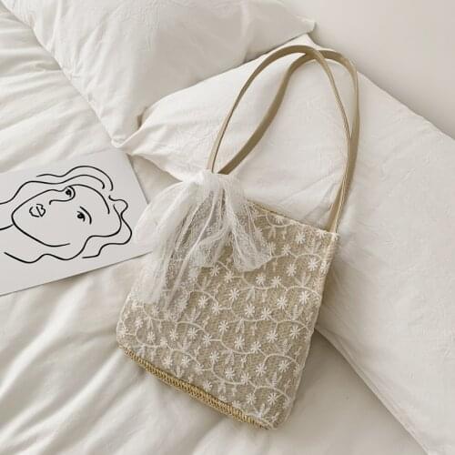 Casual Rattan Tote Bag Women Handbags Summer Beach Straw Bags Handmade Female Totes Lace Lady Travel Ribbons Purse