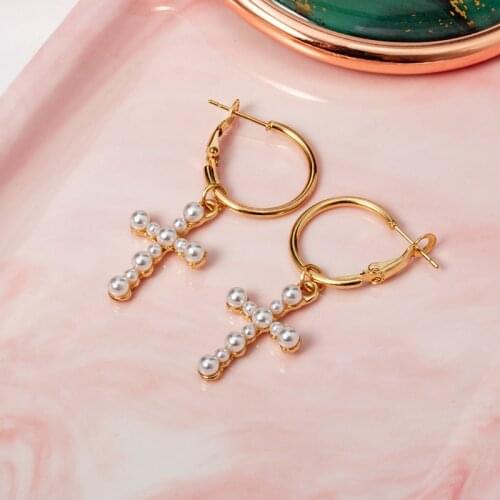 2021 New Fashion Cross Ladies Pearl Pendant Vintage Gift For Lover Earrings Individual Gold Long Chain Earrings Party Jewelry