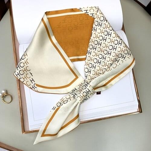 New Autumn and Winter 2020 Warm Scarf Korean Letter Cross Small Silk Scarf Womens Fashion Double-sided Pointed Scarf