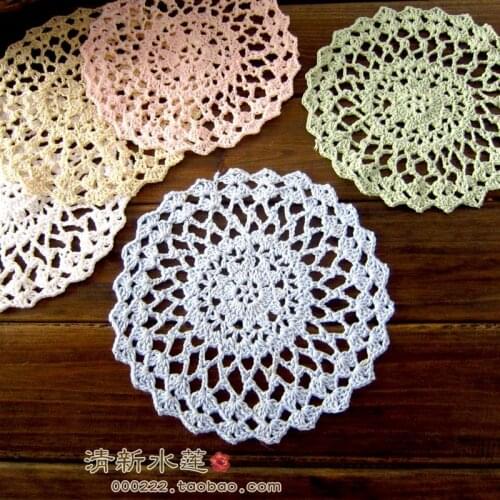 2015 new arrival fashion cotton crochet lace doilies for home decor lace felt as innovative item for dinning table decor cup pad