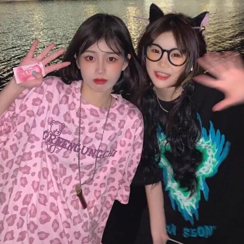 Pink Short Sleeve T-shirt Womens 2021 Summer New Korean Style Student Loose Bear Printed Girlfriends Clothes Top Ins Fashion