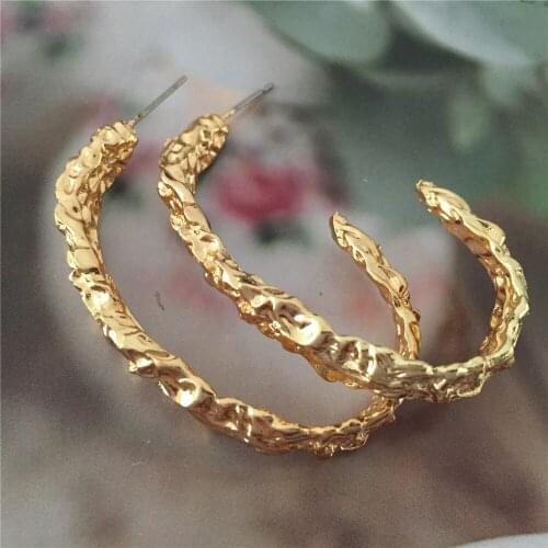 Simple Fashion Gold Color Pated Geometric Big Round Earrings For Women Fashion Big Hollow Drop Earrings Jewelry Wedding