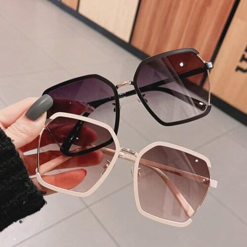 Women Sunglasses 2021 Fashion Vintage Big Frame Beige Glasses Luxury Designer Men For Summer Eyeglasses Decorative Driving UV400