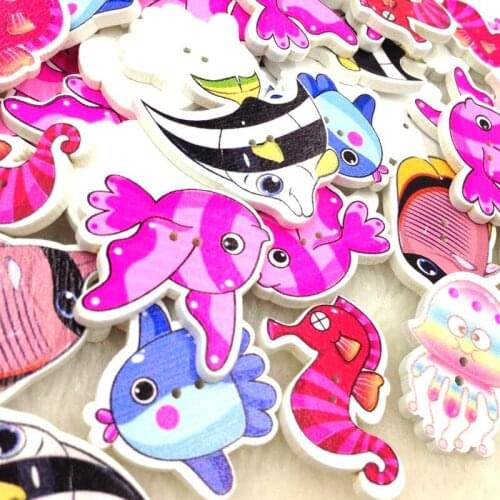30pcs Mix Fish Wood Buttons 2Holes Sewing Crafts Accessories WB248