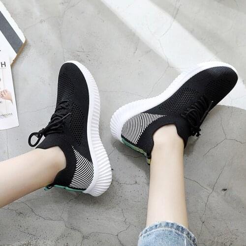 New Womens Shoes Fashion Mesh Breathable Sneakers Casual Light Running Shoes Wear Resistant Thick Bottom Fitness Shoes