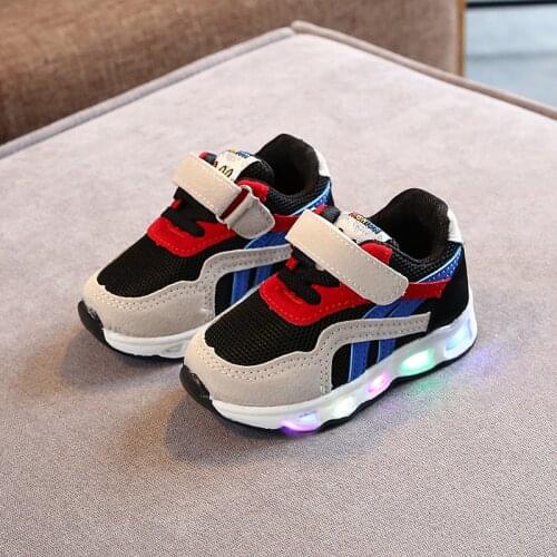 Childrens Led Shoes Boys Girls Lighted Sneakers Glowing Shoes for Kid Sneakers Boys Baby Sneakers with Luminous Sole