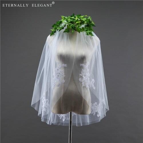 2018 New White/Ivory 2 Layer Lace Short Wedding Veil Bridal Veil Wedding Accessories With Comb EE 5005