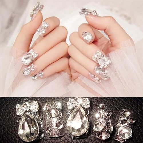 24PCS DIY Fake Nail Creative 3D Rhinestone Nail Art Decoration False Nail Self-adhesive Fake Nail Patch for Wedding Bride