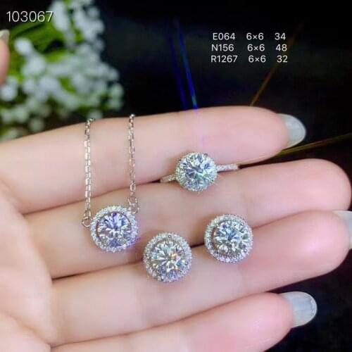 Special recommendation, 925 Sterling silver, popular style. 1 ct moissaniteThe world is booming. Ring ear nail necklace